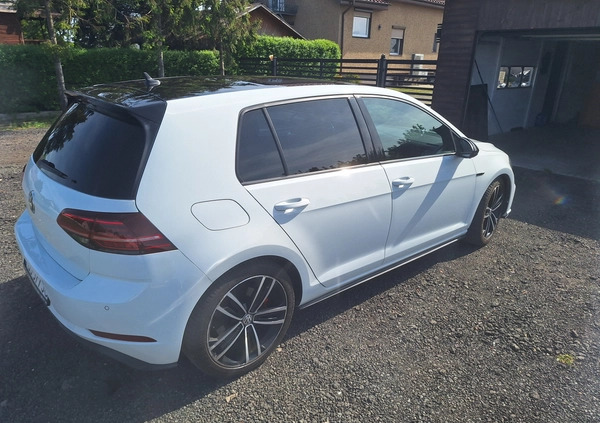 Volkswagen Golf cena 82500 przebieg: 144358, rok produkcji 2017 z Leżajsk małe 137